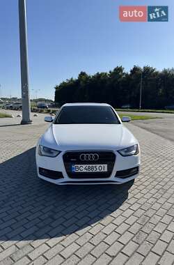 Седан Audi A4 2015 в Львове
