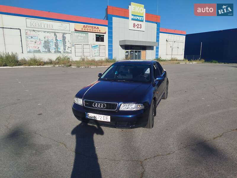 Седан Audi A4 1997 в 