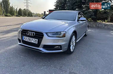 Седан Audi A4 2015 в Львове