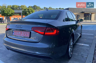 Седан Audi A4 2014 в 