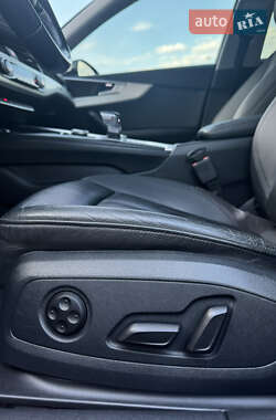 Седан Audi A4 2016 в 