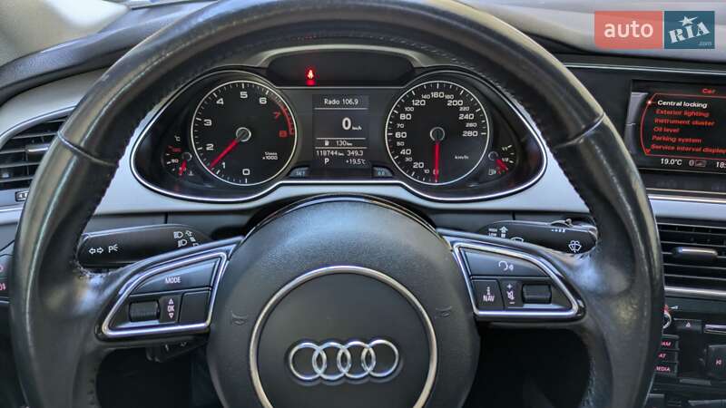 Седан Audi A4 2015 в Луцке