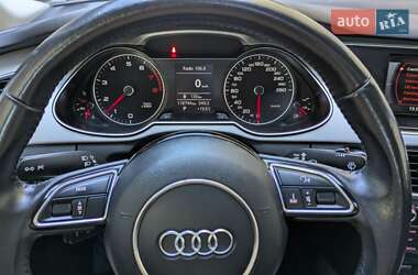 Седан Audi A4 2015 в 
