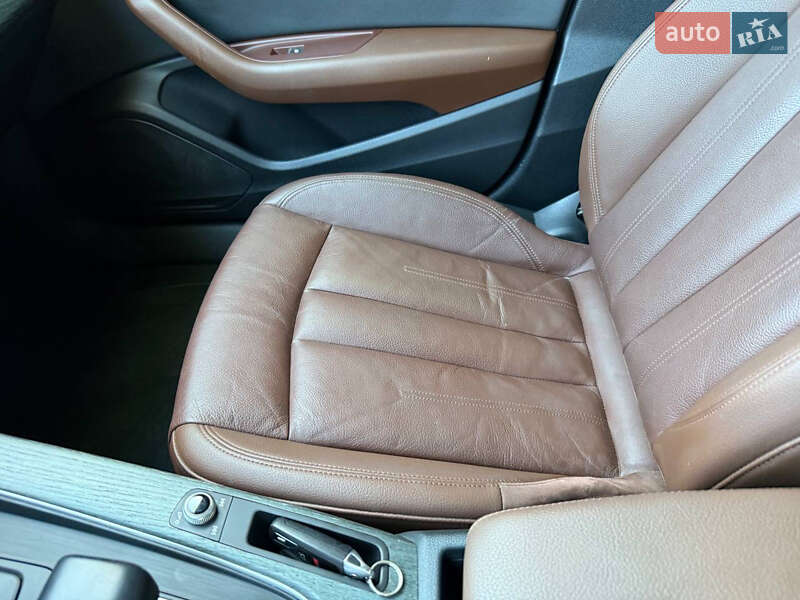 Седан Audi A4 2017 в Стрию