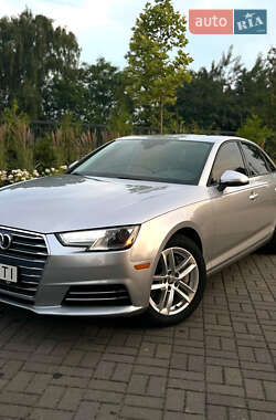 Седан Audi A4 2016 в Львові