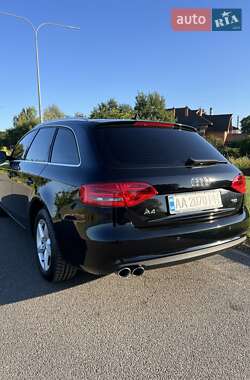 Универсал Audi A4 2013 в 