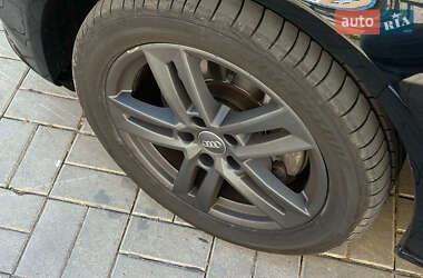 Седан Audi A4 2012 в 