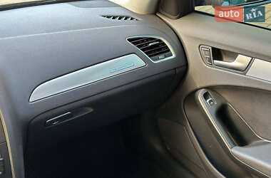 Седан Audi A4 2012 в 