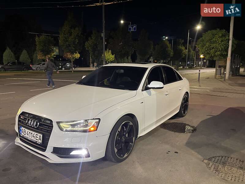 Седан Audi A4 2013 в Вінниці