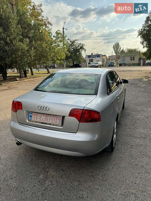 Седан Audi A4 2005 в Вознесенске