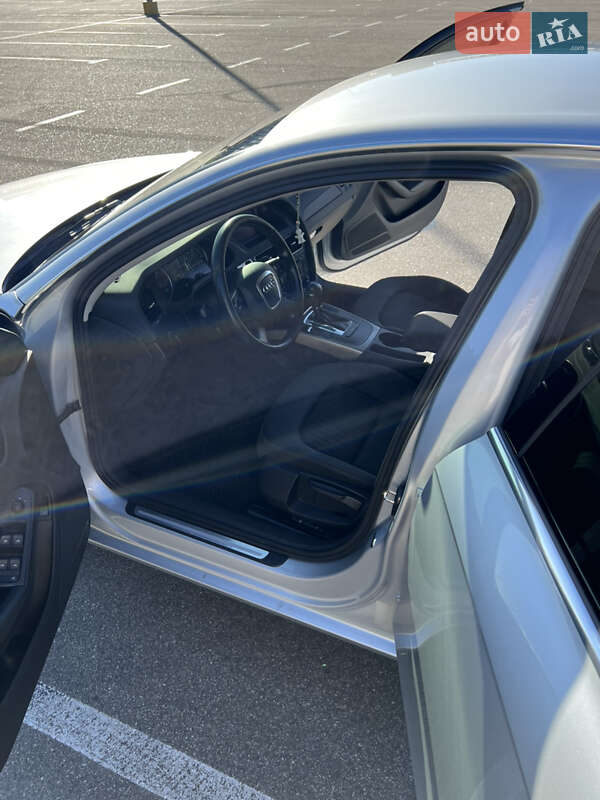 Седан Audi A4 2008 в Кропивницком