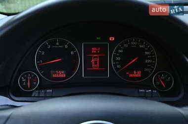 Седан Audi A4 2002 в 