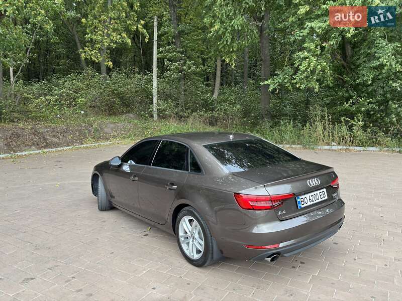 Седан Audi A4 2016 в Тернополе