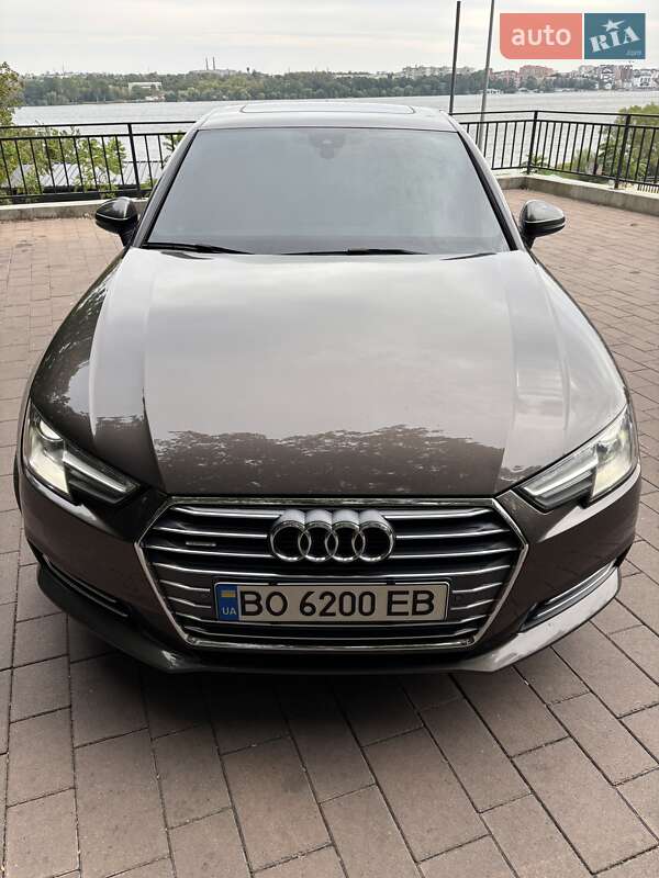 Седан Audi A4 2016 в Тернополе
