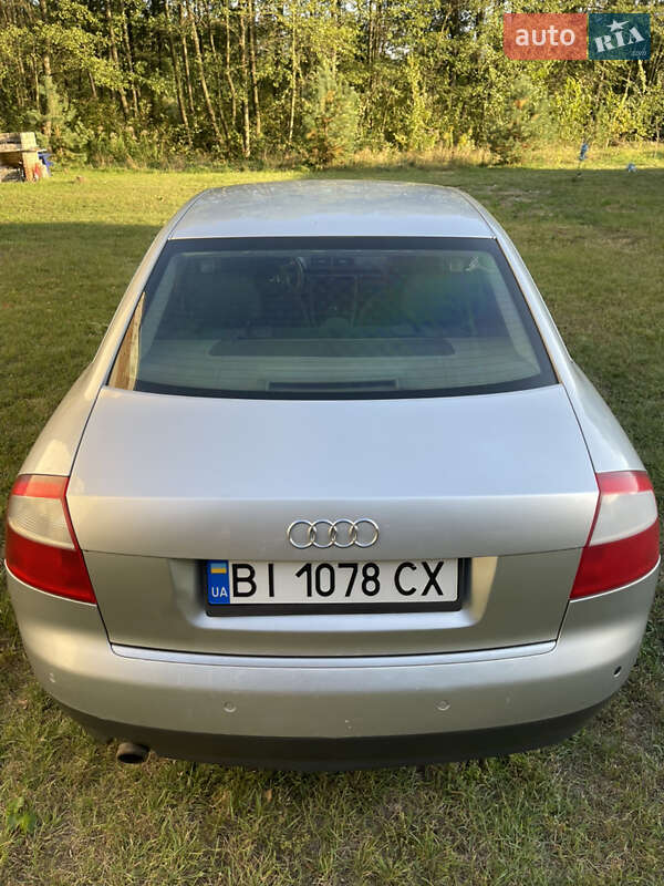 Седан Audi A4 2001 в Полтаве