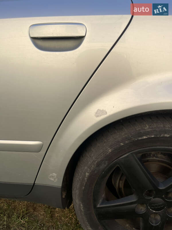 Седан Audi A4 2001 в Полтаве