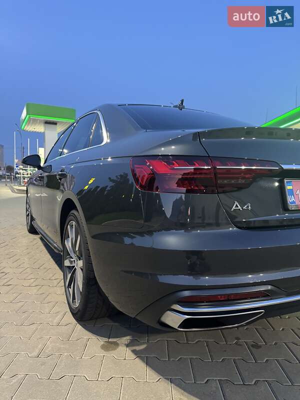 Седан Audi A4 2021 в Києві