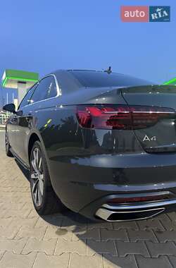 Седан Audi A4 2021 в 