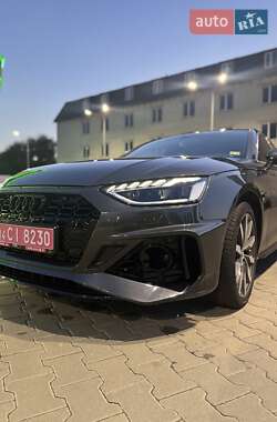 Седан Audi A4 2021 в 