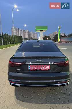Седан Audi A4 2021 в 