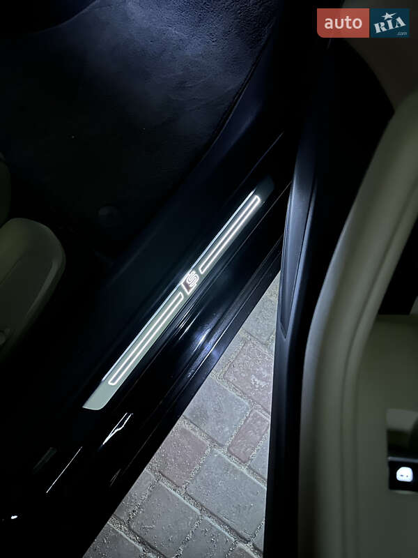 Седан Audi A4 2018 в Кривом Роге