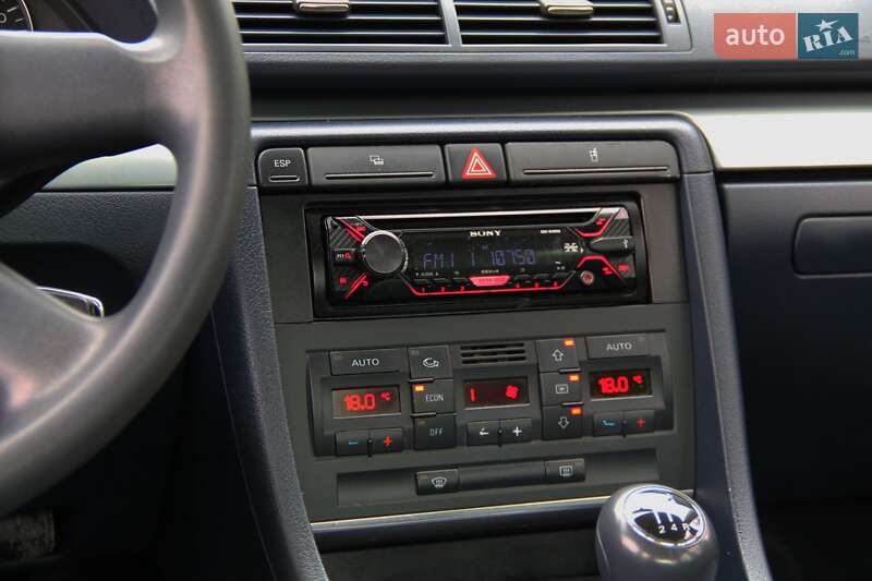Седан Audi A4 2006 в Сарнах