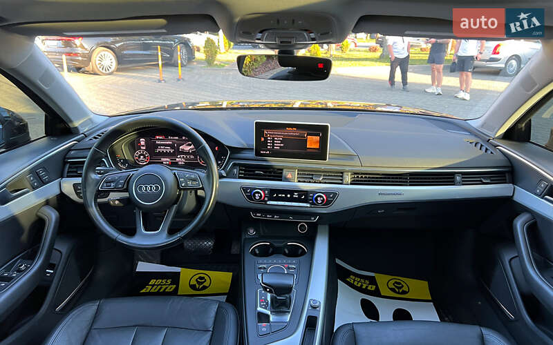 Седан Audi A4 2016 в Львове