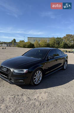 Седан Audi A4 2014 в 