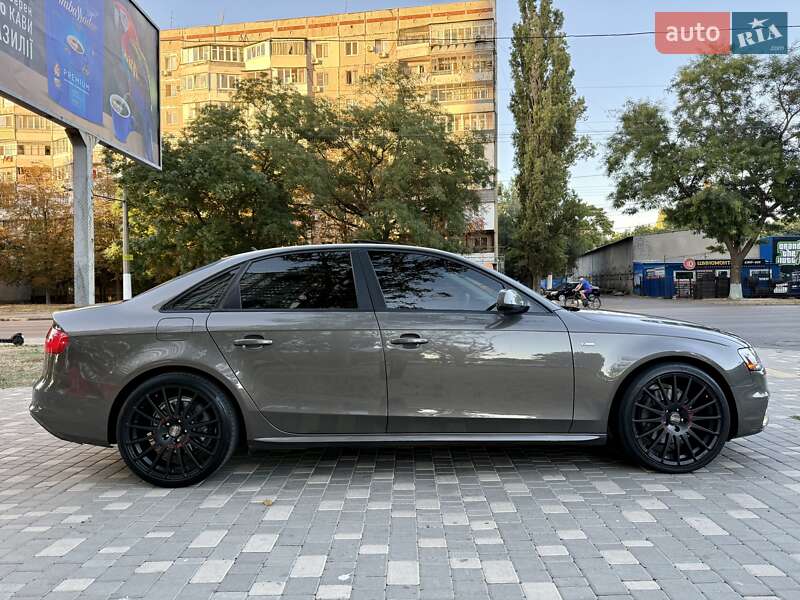 Седан Audi A4 2014 в Одессе