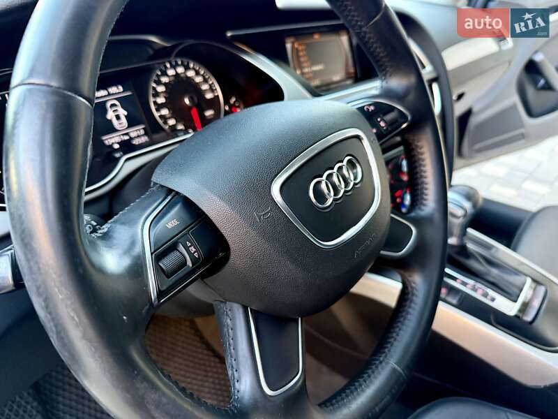 Седан Audi A4 2014 в Одессе