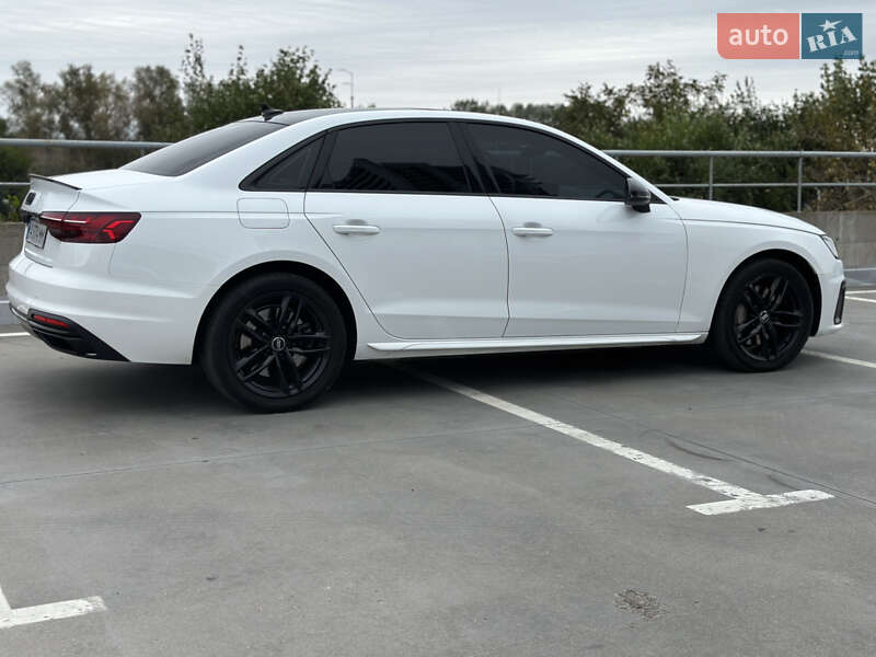 Седан Audi A4 2019 в Киеве