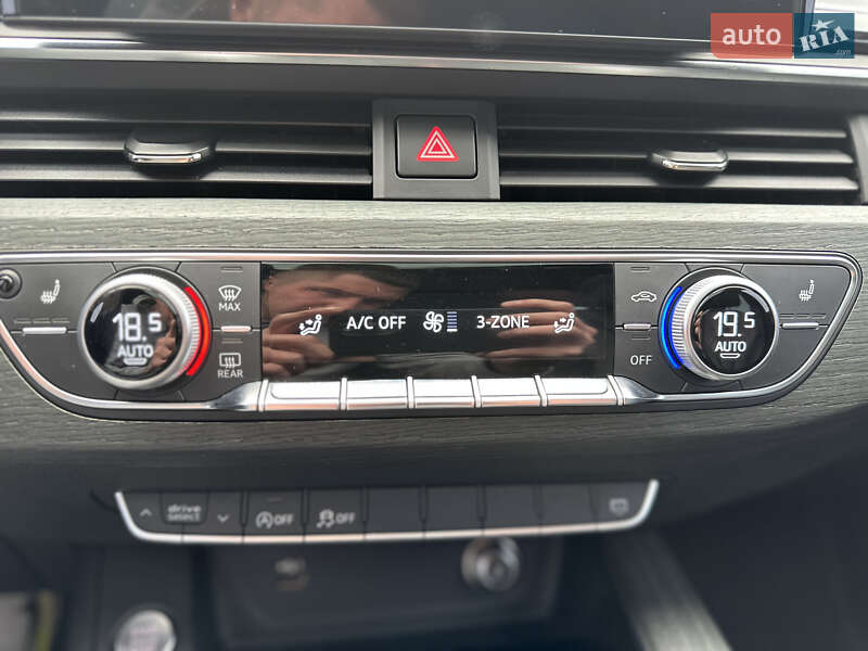 Седан Audi A4 2019 в Киеве
