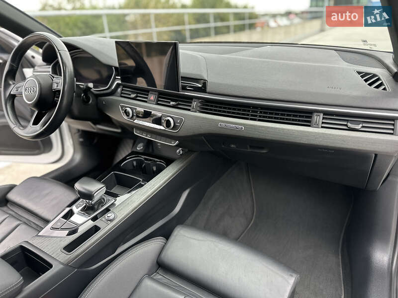 Седан Audi A4 2019 в Киеве