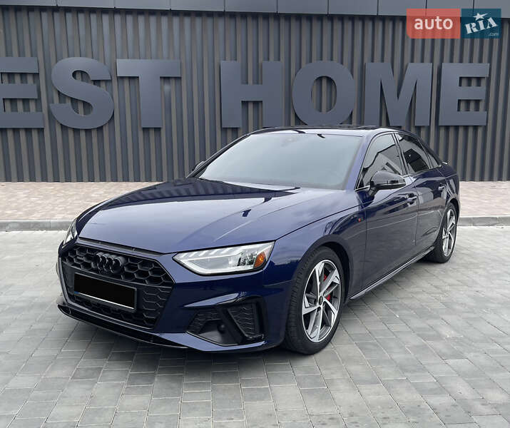 Седан Audi A4 2022 в Виннице