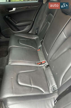 Седан Audi A4 2012 в 