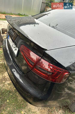 Седан Audi A4 2012 в 