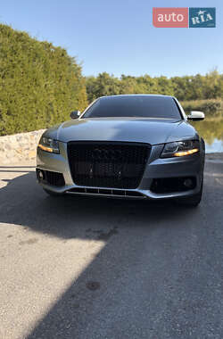 Седан Audi A4 2011 в 