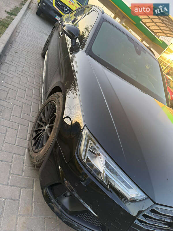 Універсал Audi A4 2019 в Павлограді