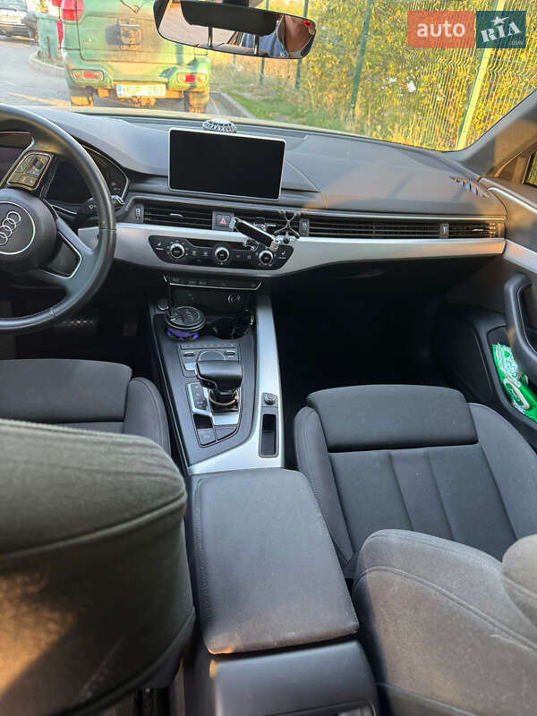 Універсал Audi A4 2019 в Павлограді