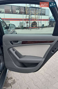 Седан Audi A4 2012 в 