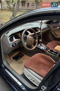Седан Audi A4 2011 в Полтаве