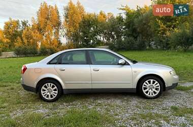 Седан Audi A4 2001 в 
