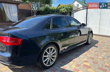 Седан Audi A4 2015 в 