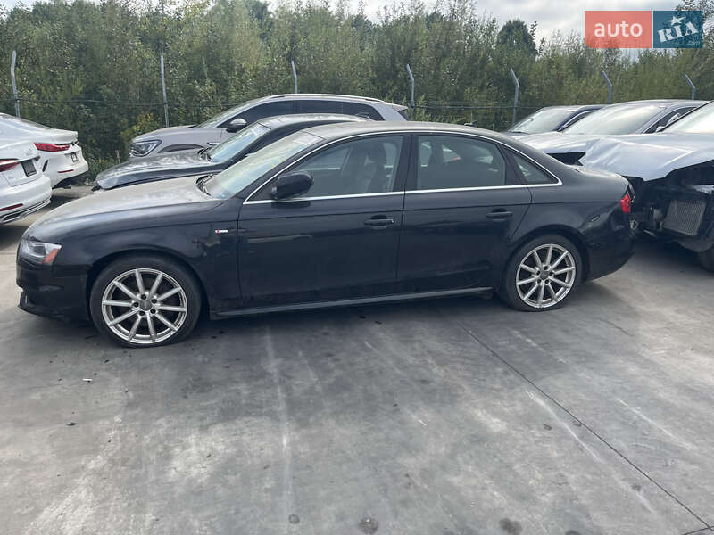 Седан Audi A4 2014 в Львове