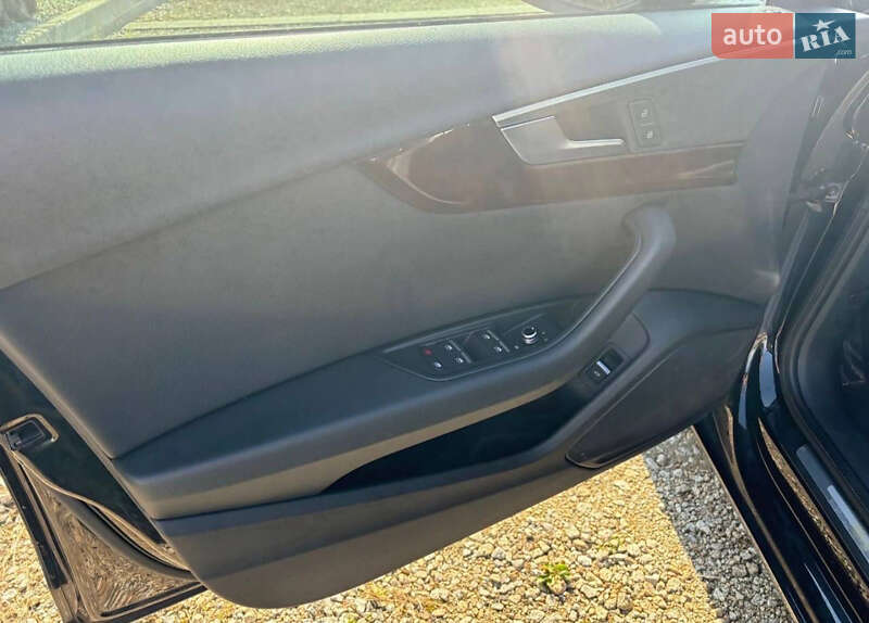 Седан Audi A4 2018 в Одессе