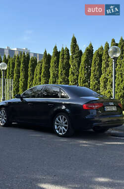 Седан Audi A4 2013 в 