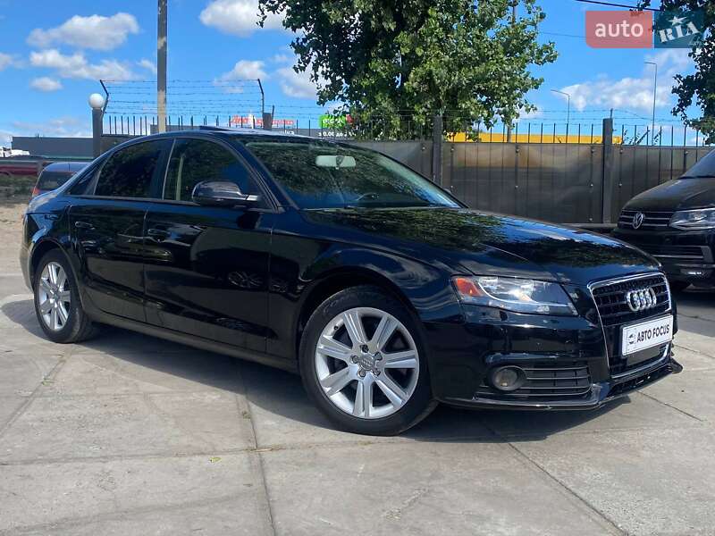 Седан Audi A4 2011 в Києві