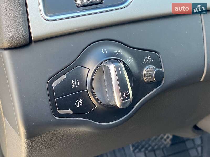 Седан Audi A4 2011 в Києві