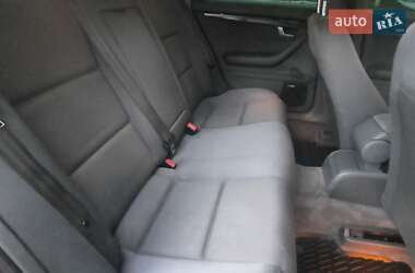 Седан Audi A4 2001 в 