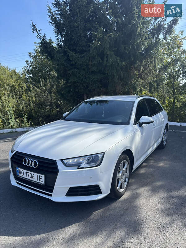 Универсал Audi A4 2018 в Мукачево